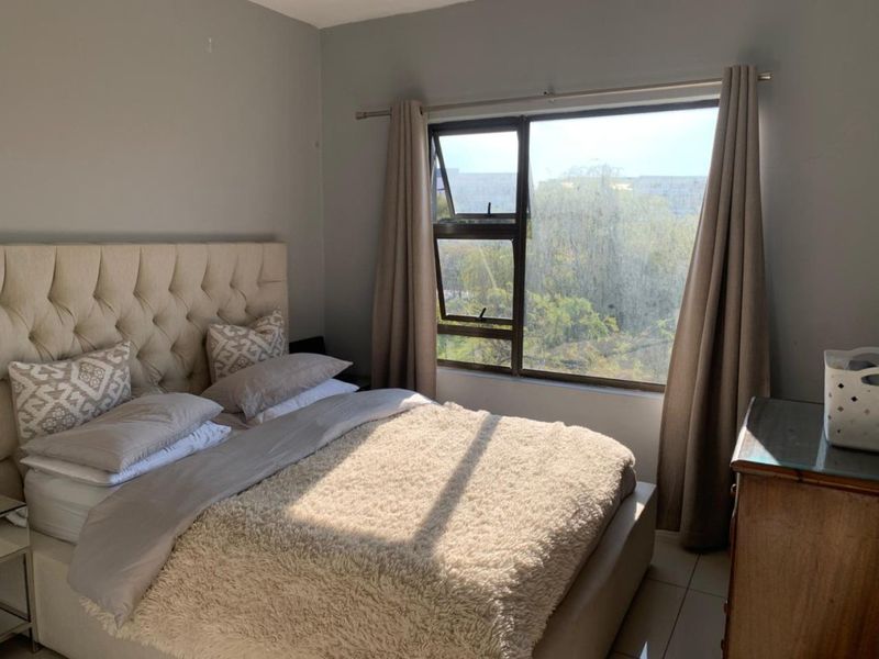 Beautiful 2-Bedroom Townhouse for Sale in Greenstone Hill - Photo 4