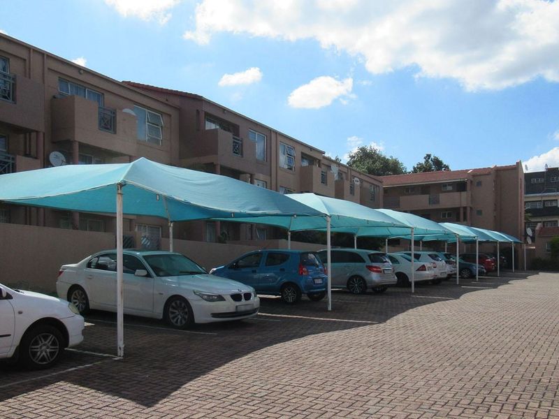 1 Bedroom flat for sale in Linden - Photo 3
