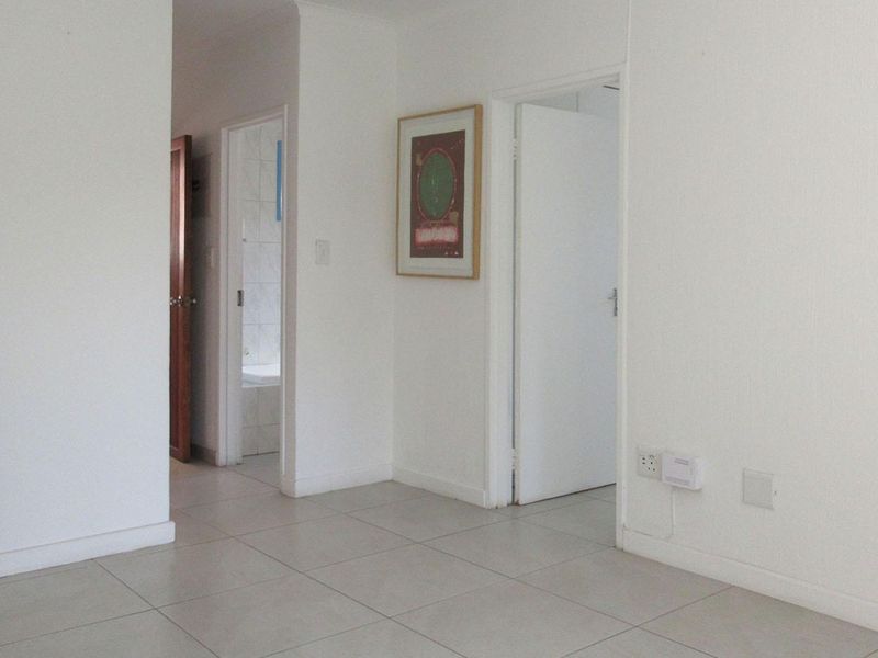 1 Bedroom flat for sale in Linden - Photo 9