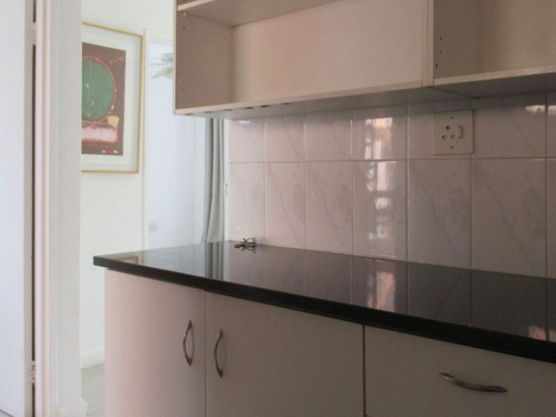 1 Bedroom flat for sale in Linden - Photo 8
