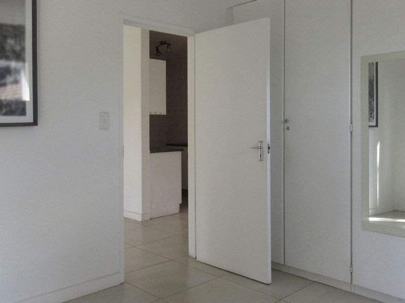 1 Bedroom flat for sale in Linden - Photo 6