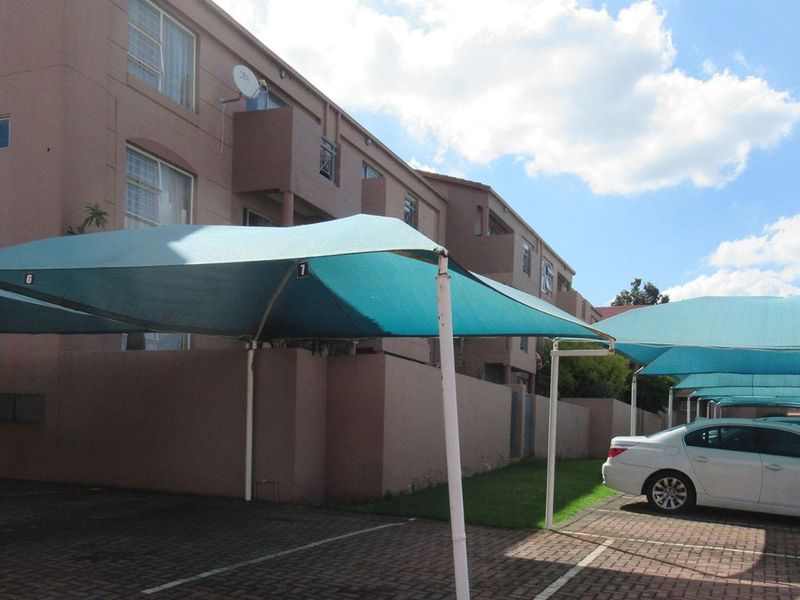 1 Bedroom flat for sale in Linden - Photo 4