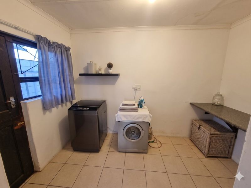 3 Bedroom House for Rent in Croydon / Somerset West - Photo 9