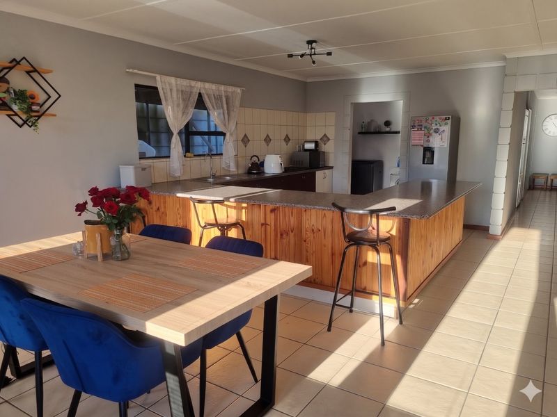 3 Bedroom House for Rent in Croydon / Somerset West - Photo 7