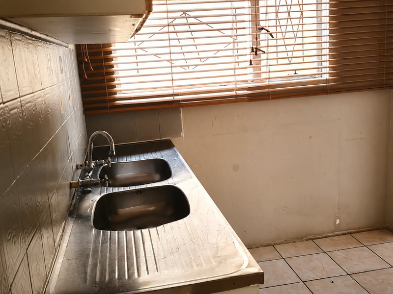 Flatlet To Rent in La Hoff - Photo 6
