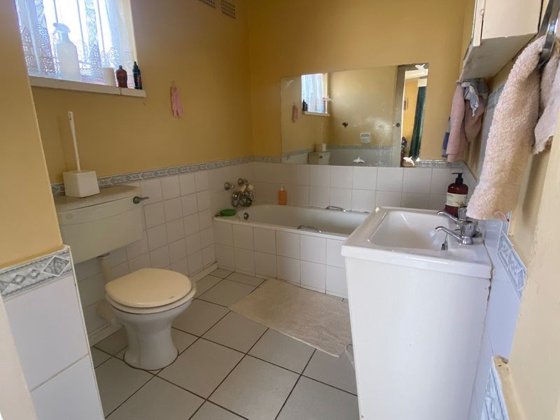 Welcome Home to Endless Comfort, Space, and Potential! - Photo 10