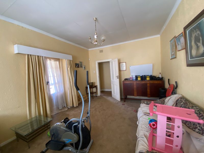 Welcome Home to Endless Comfort, Space, and Potential! - Photo 6