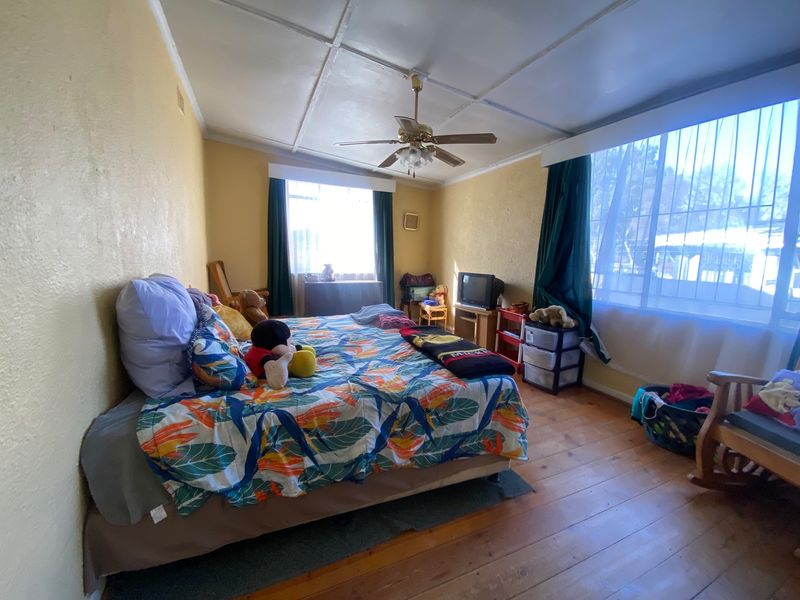 Welcome Home to Endless Comfort, Space, and Potential! - Photo 8