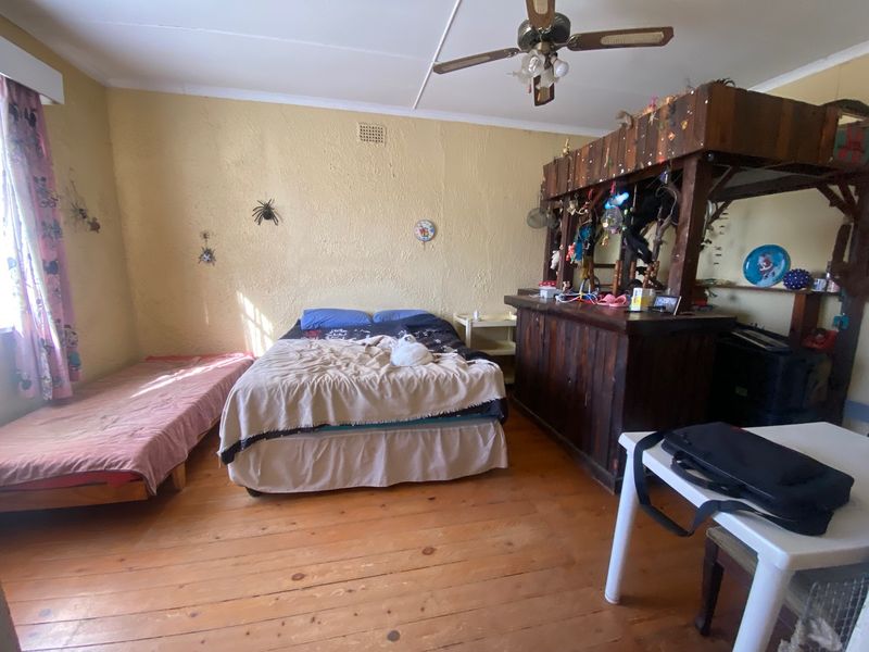 Welcome Home to Endless Comfort, Space, and Potential! - Photo 7