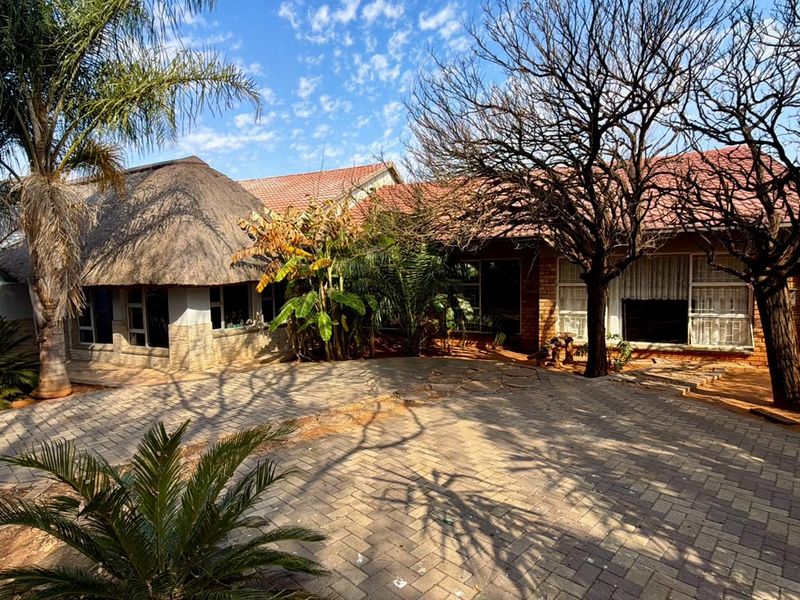 Rare opportunity to own a home in a very sought after street  - Photo 2