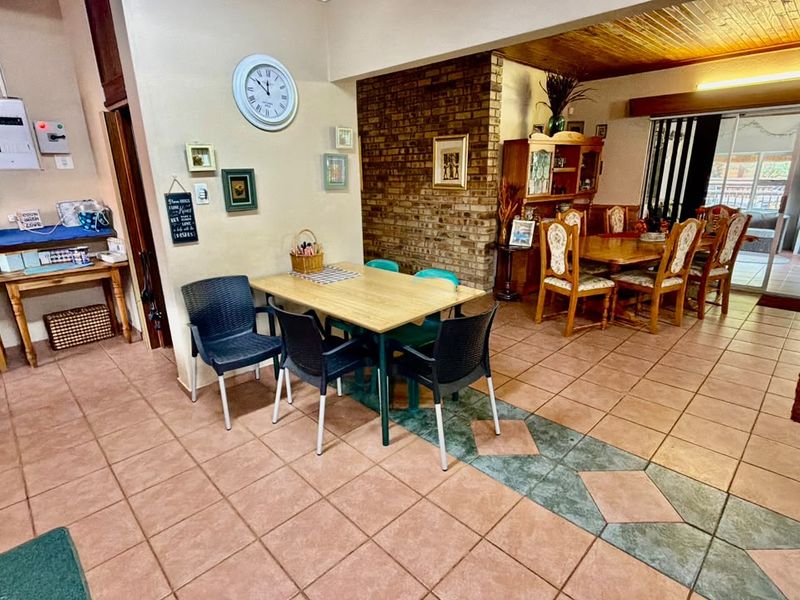 Rare opportunity to own a home in a very sought after street  - Photo 5