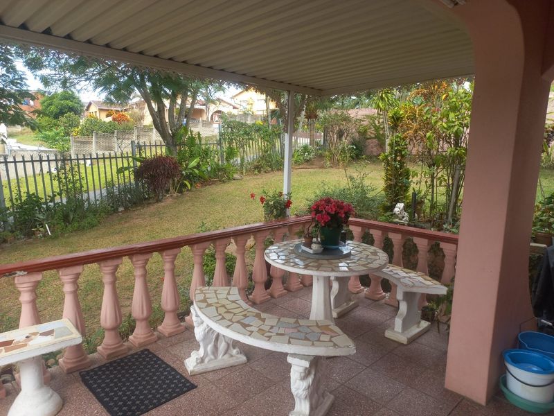 LOVELY FAMILY HOME FOR SALE IN STANGER - Photo 8