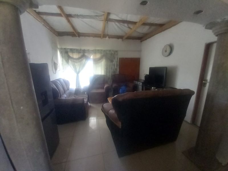 Charming Mankweng rural Home with Practical Living - Photo 8