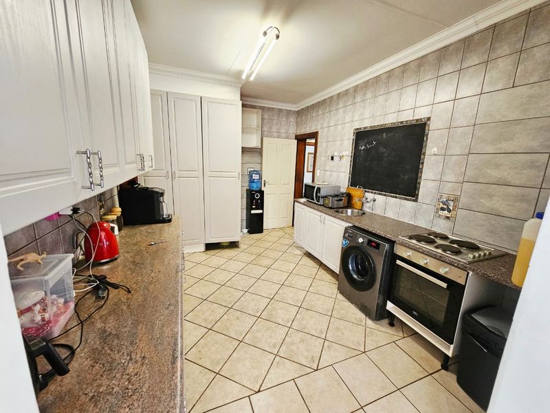 A Lovely Plot with dwellings for sale in Raslouw - Photo 3