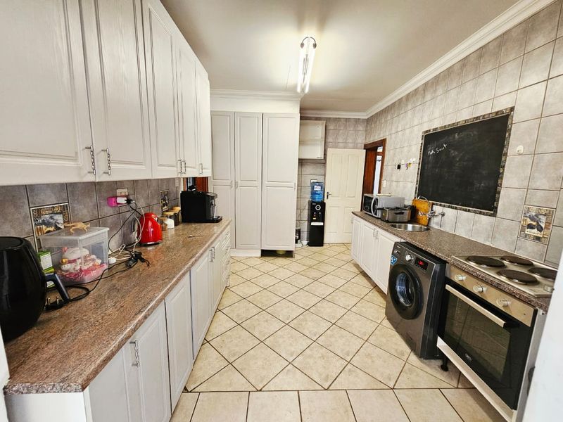 A Lovely Plot with dwellings for sale in Raslouw - Photo 5