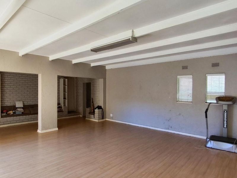 6 Bedroom House in Terenure - Photo 10