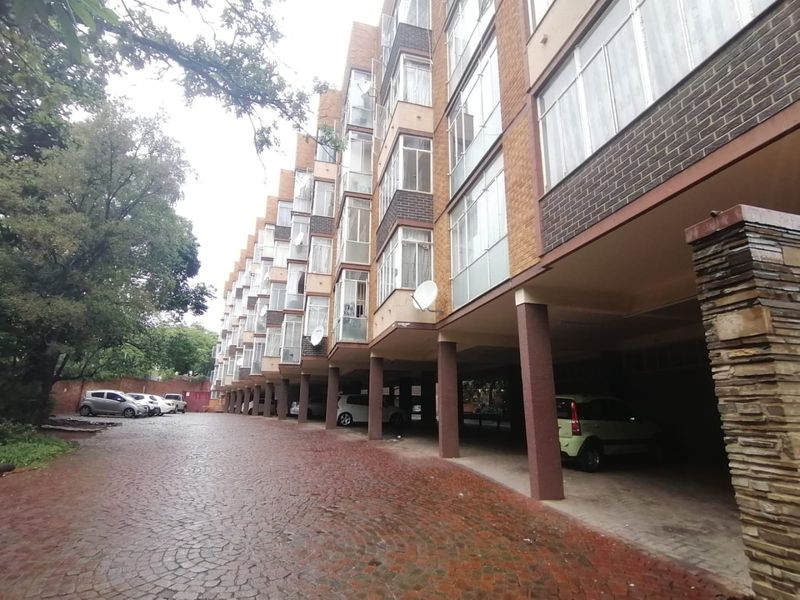 Spacious 2-Bedroom Apartment – Prime Location & Investment Potential - Photo 1