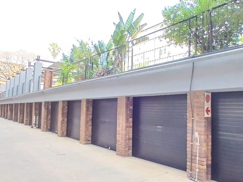 Newly Refurbished 2-Bedroom Apartment – Muckleneuk, Pretoria - Photo 2