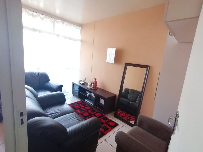 Newly Refurbished 2-Bedroom Apartment – Muckleneuk, Pretoria - Photo 6