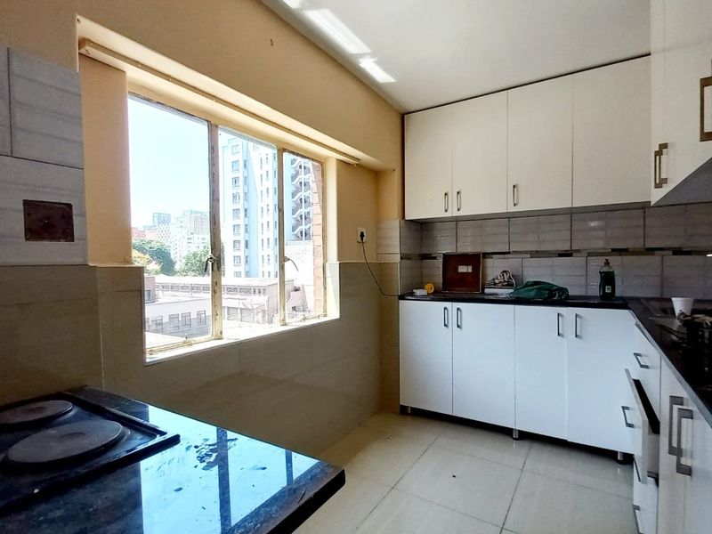 1.5 Bedrooms, 1 Bathroom Apartment For Sale In Durban Central, Durban - Photo 1