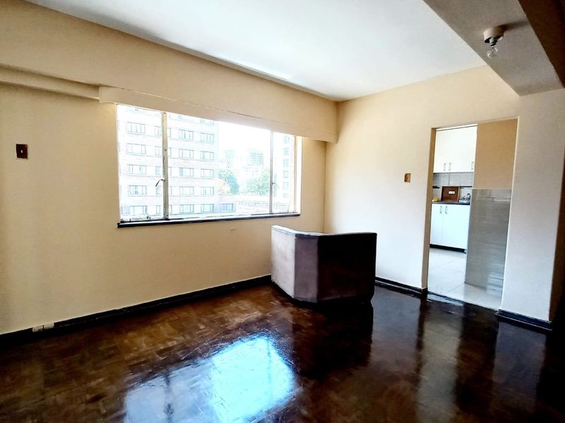1.5 Bedrooms, 1 Bathroom Apartment For Sale In Durban Central, Durban - Photo 3