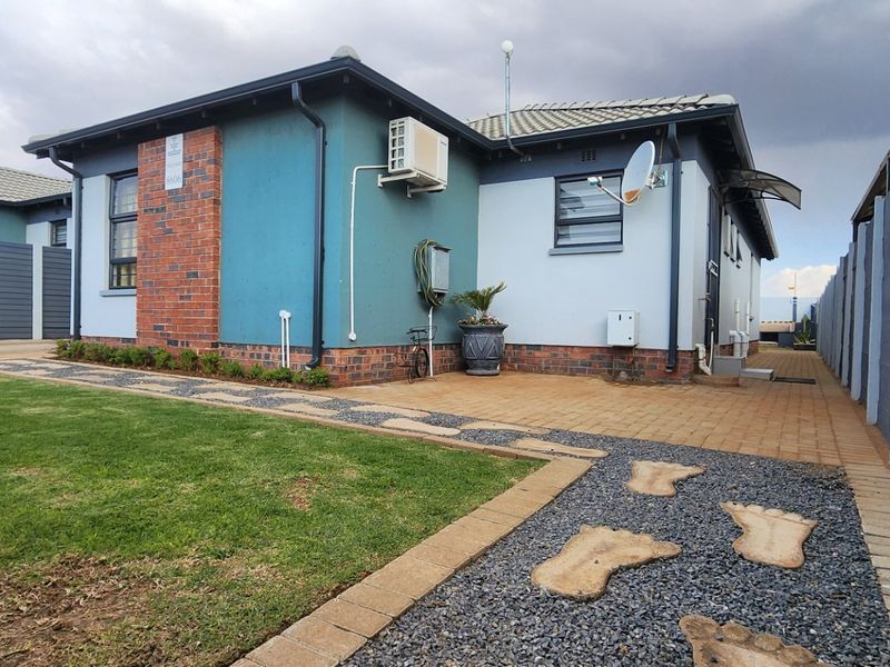 Spacious Sky City Home with Secure Living - Photo 4