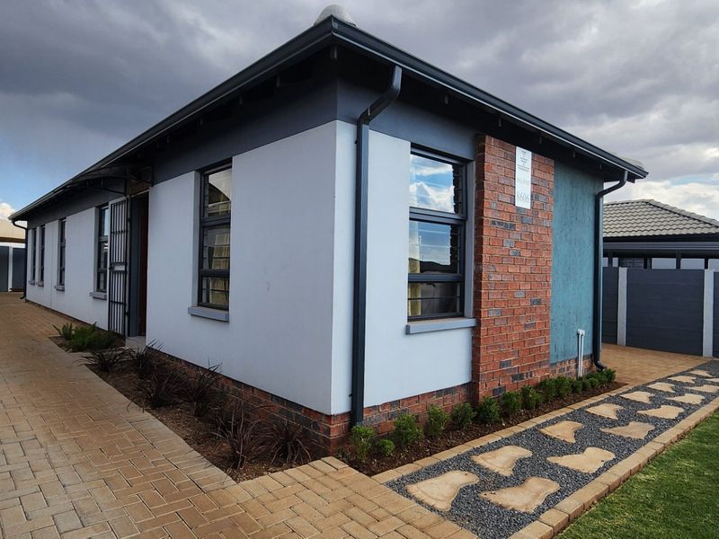 Spacious Sky City Home with Secure Living - Photo 5