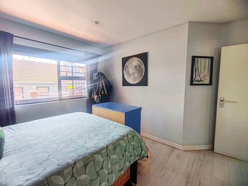 Modern 2-Bedroom Apartment for Sale in Bedfordview - Photo 10