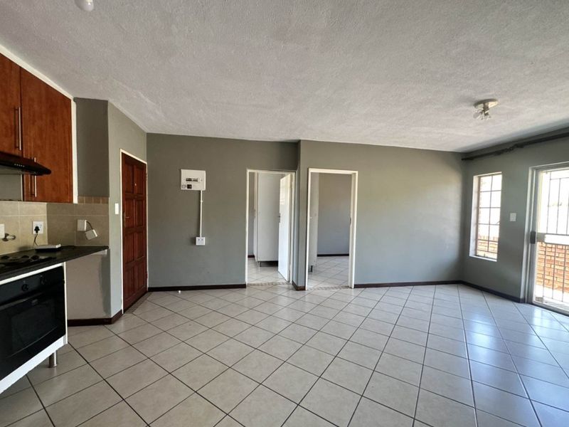 Modern 1st floor apartment! - Photo 6