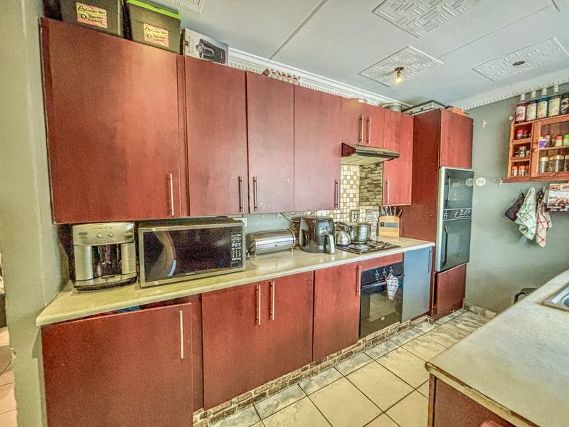 3 bedroom Family Home in Birch Arcres - Photo 5