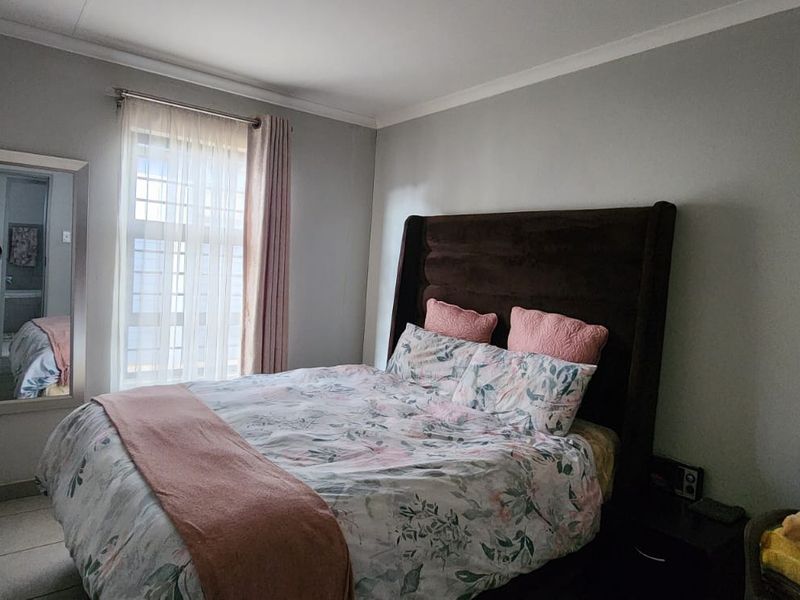 Best family home for sale in Alberton - Photo 8