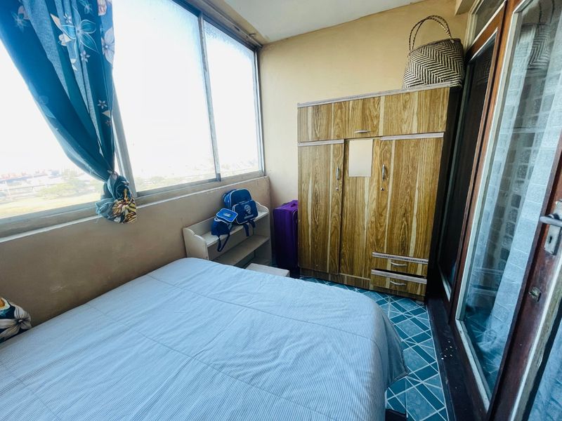 1.5 Bed Apartment in Durban Central for Sale - Photo 2