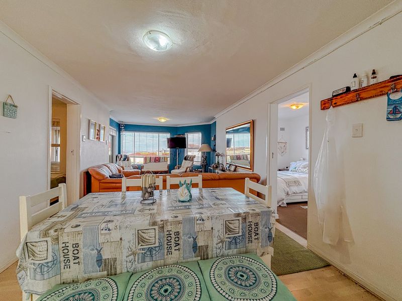 Ground Floor Coastal Perfection: The Ultimate Retirement Haven or Income-Generating Holiday Investment - Photo 4