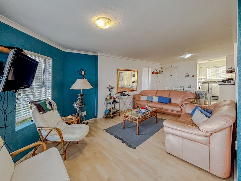 Ground Floor Coastal Perfection: The Ultimate Retirement Haven or Income-Generating Holiday Investment - Photo 3