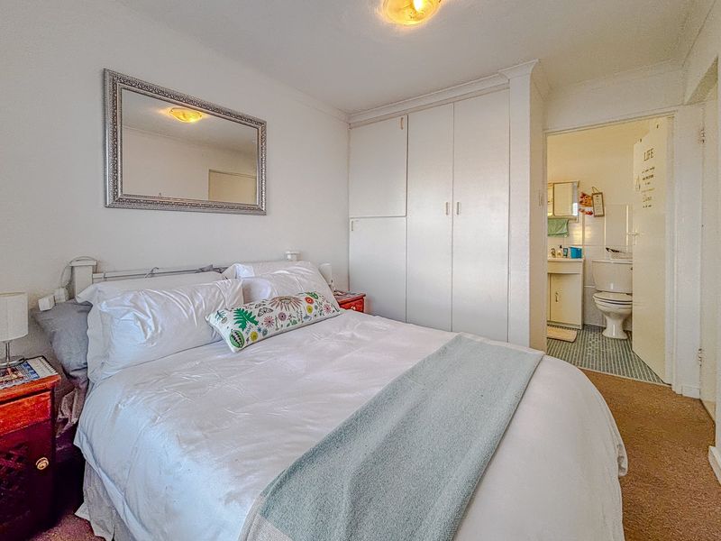 Ground Floor Coastal Perfection: The Ultimate Retirement Haven or Income-Generating Holiday Investment - Photo 9