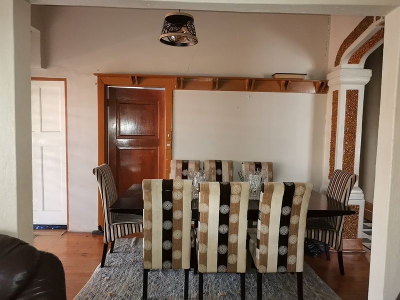 A perfect blend of comfort and investment opportunity — secure, neat, and versatile! - Photo 10