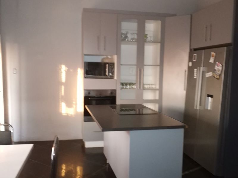 A perfect blend of comfort and investment opportunity — secure, neat, and versatile! - Photo 1