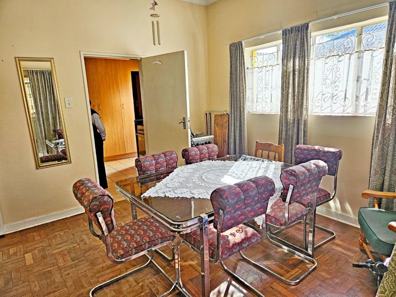 Lovely 3-Bedroom Family Home with Exceptional Investment Potential - Photo 7