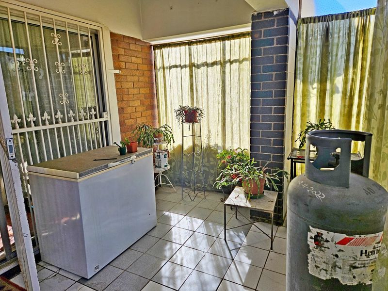 Lovely 3-Bedroom Family Home with Exceptional Investment Potential - Photo 6