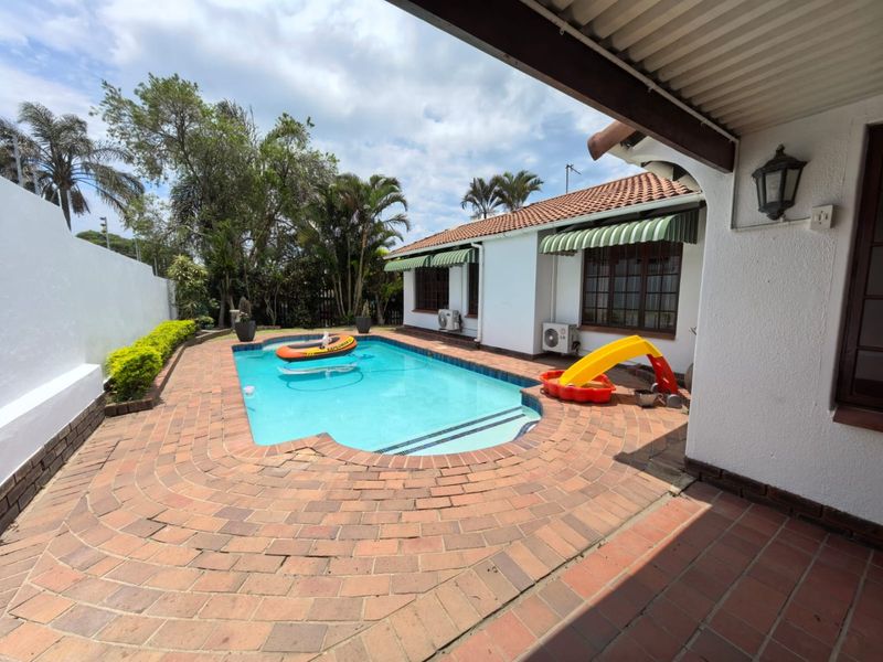 Immaculate 3 Bed, 2 Bath Pet Friendly Home in Westville  - Photo 1