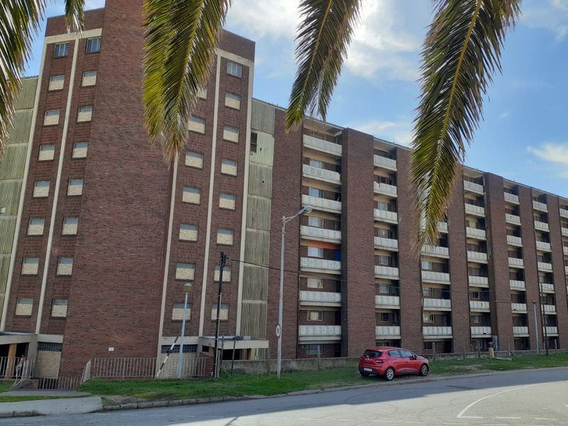 2 bedroom apartment for sale in Sidwell - Photo 1