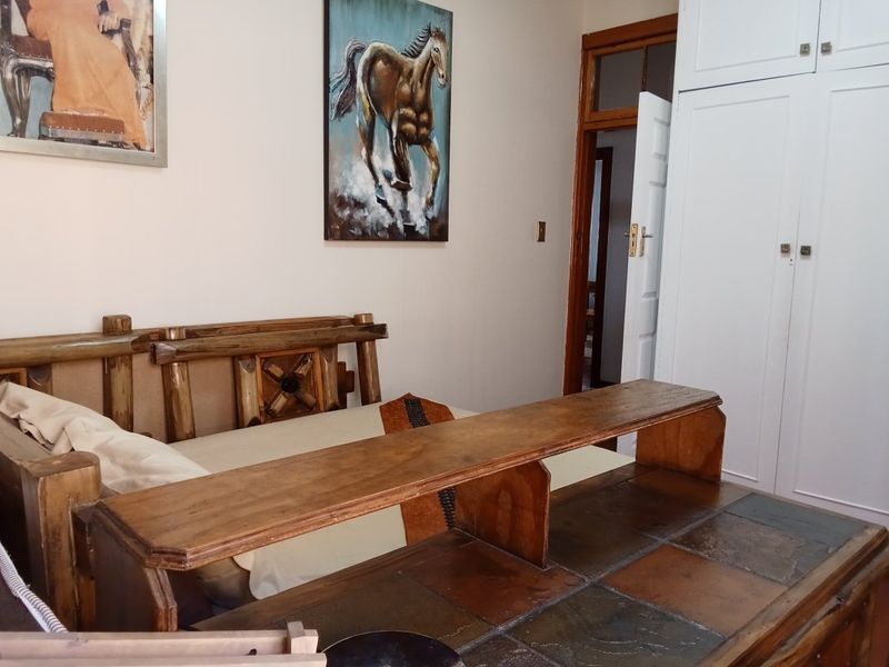 Spacious 5-Bedroom Family Home – Perfect for Large Families or Working from Home! - Photo 10