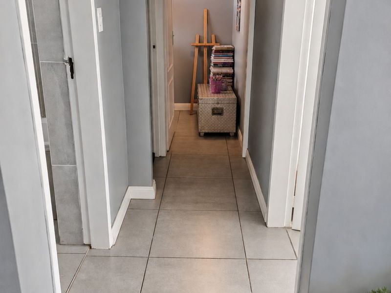 2 Bedroom Apartment for sale in the heart of Linden. - Photo 9