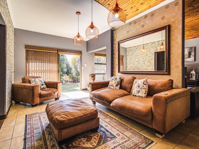 Your Dream Family Haven Awaits! - Photo 9