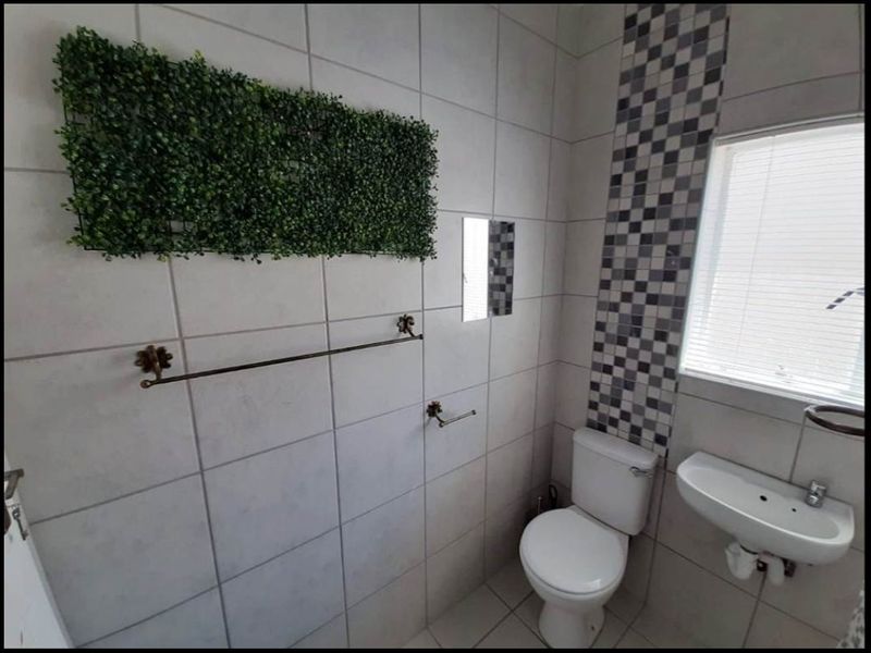 Rooms to let in Central - Photo 8