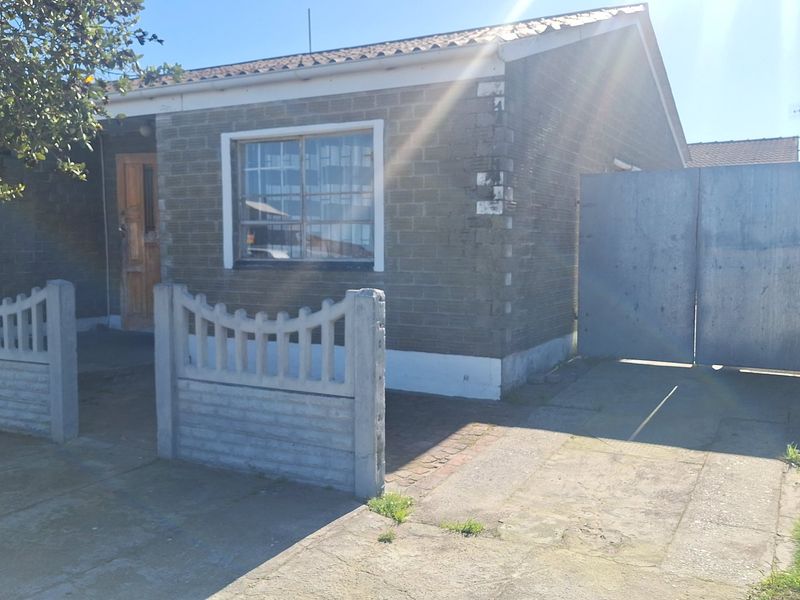 Lovely family home  - Photo 2