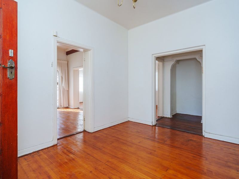 Prime Suburbs Rental opportunity - Where Character Meets Convenience - Photo 8