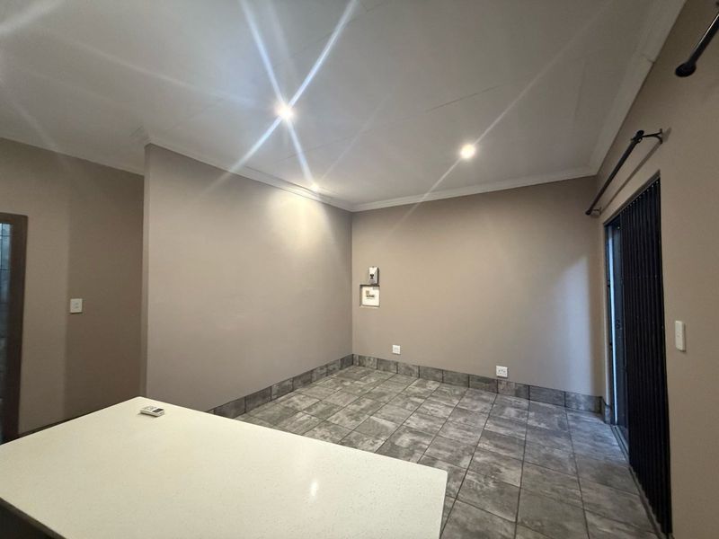 Bachelor Flatlet to Rent in Melodie – Ideal Location! - Photo 2