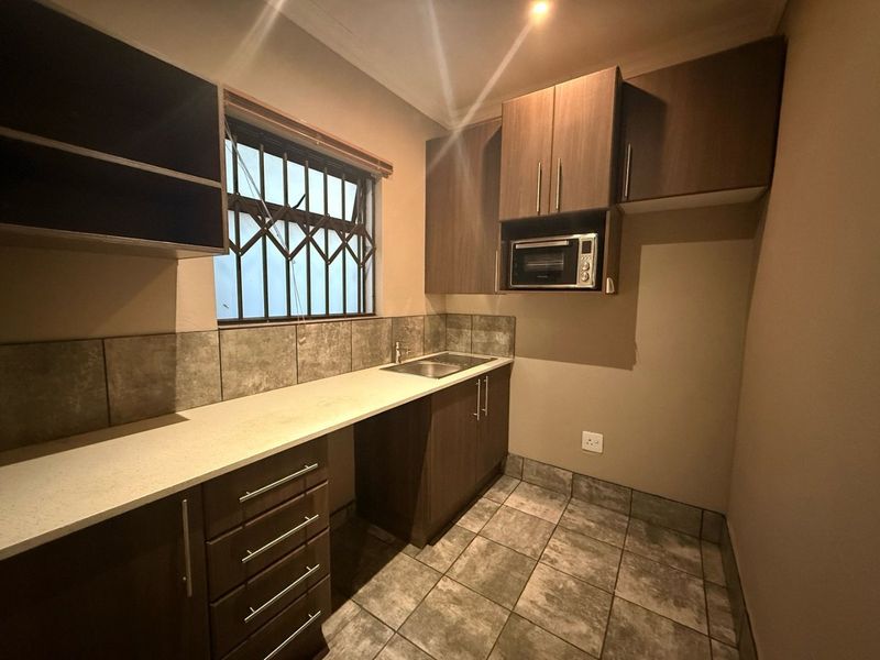 Bachelor Flatlet to Rent in Melodie – Ideal Location! - Photo 5