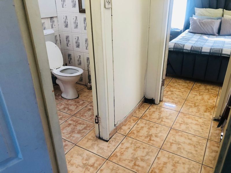 2 Bedroom, 1 Bathroom Duplex Apartment For Sale In Pinetown Central - Photo 10